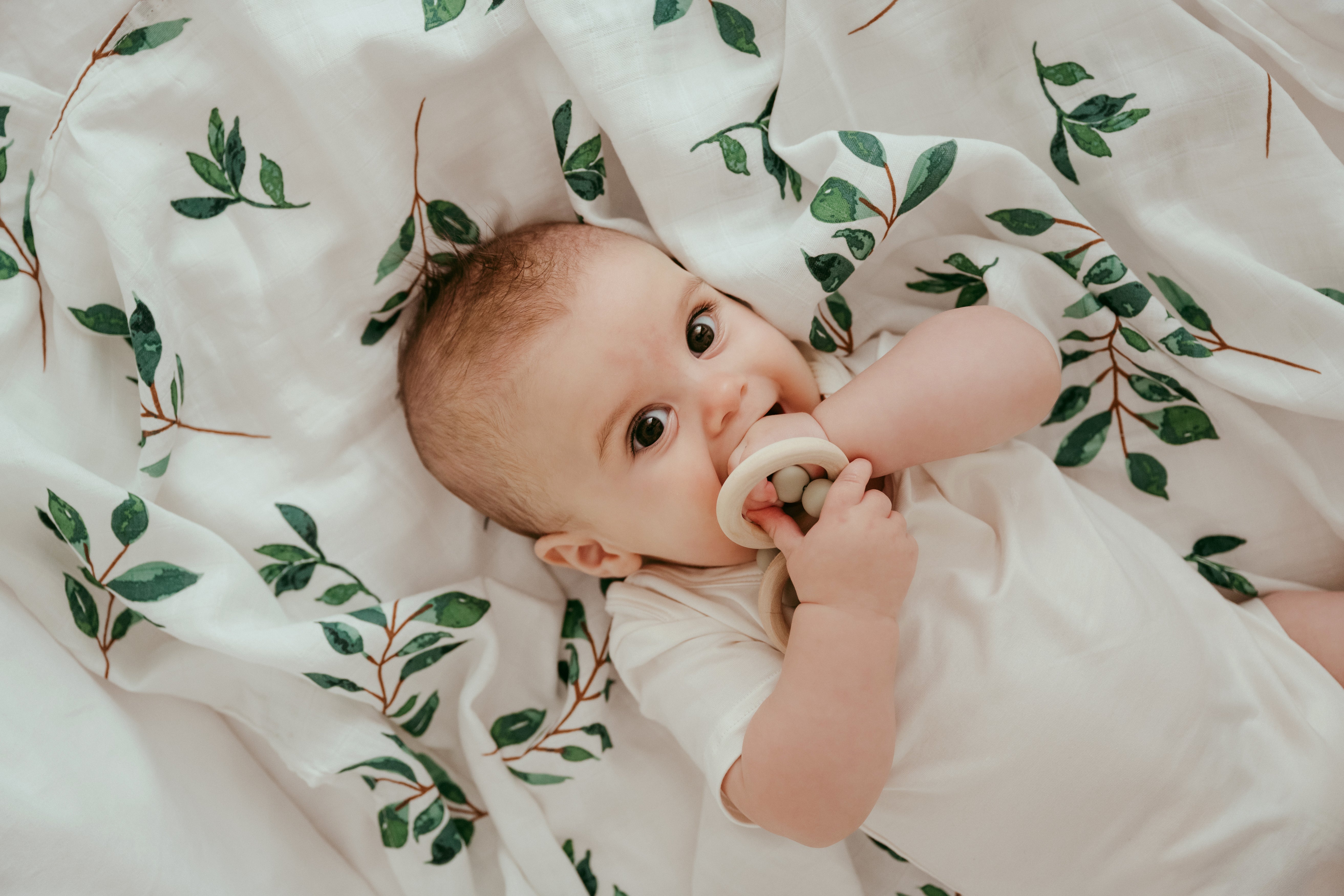 Organic Bamboo Spandex Bodysuit - Daisy White